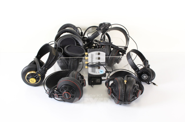 Posten versch. Kopfhörer, ca. 7 Stk.