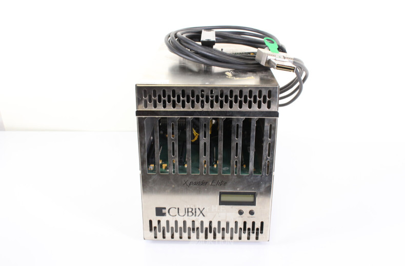 CUBIX Xpander Elite für bis zu 4 zusätzl. Grafikkarten