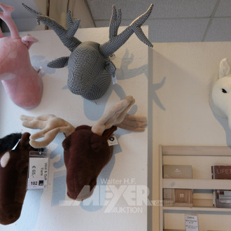 5 versch. Stofftierköpfe als Wanddekoration