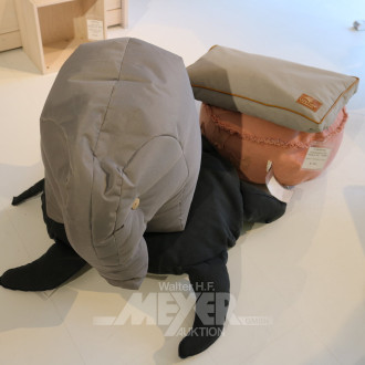 4 versch. Sitzkissen u.a. 'Happy Zoo - Charly', 'Butterfly' u. 'Ocean Life - Schildkröte'