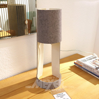 Tischleuchte aus farbigem Wollfilz