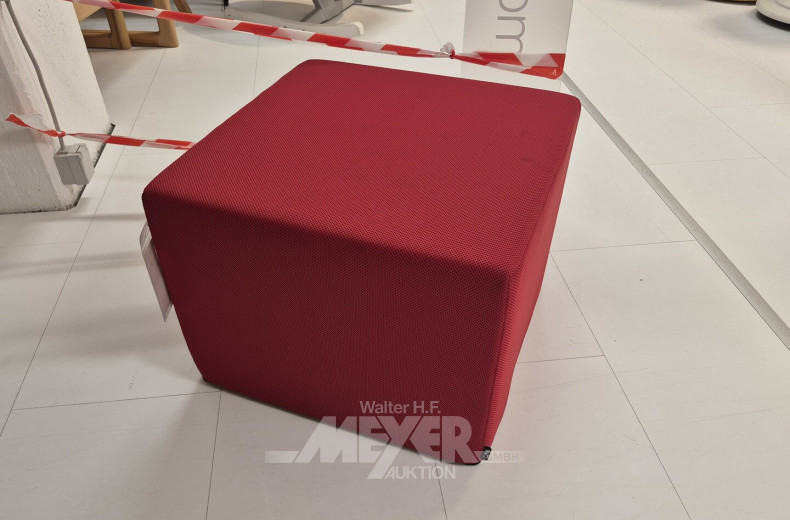 Tabouret in der Farbe 'Barbados cherry'