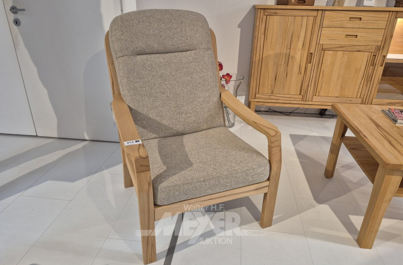 Sitzgarnitur, best. aus: Sessel, 2-Sitz-Sofa u. Couchtisch mit Ablage