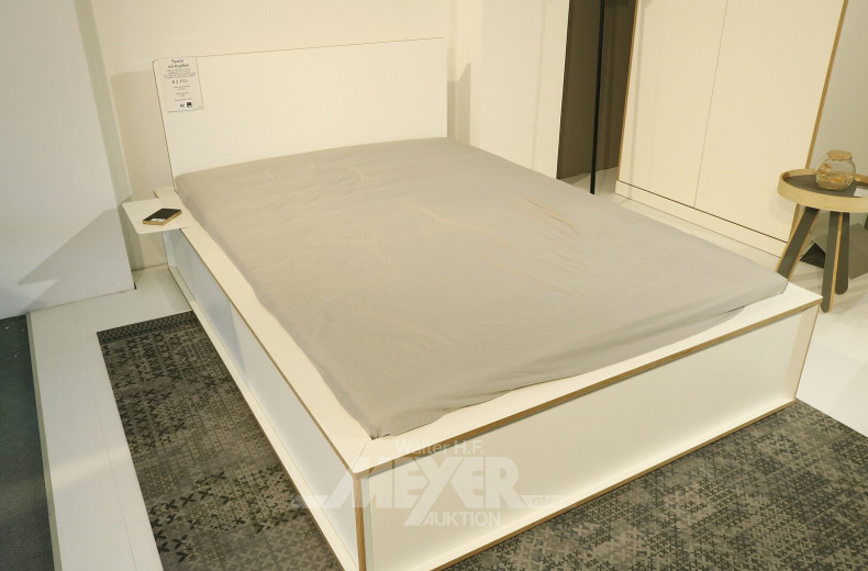 Bett 'Spaze' mit Kopfteil, 140x200 cm