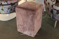 Hocker mit Samtbezug