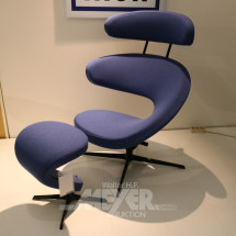 Los 78: Sessel mit Hocker