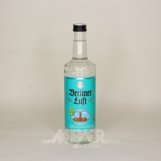 13 Flaschen Pfefferminzlikör 'Berliner Luft'