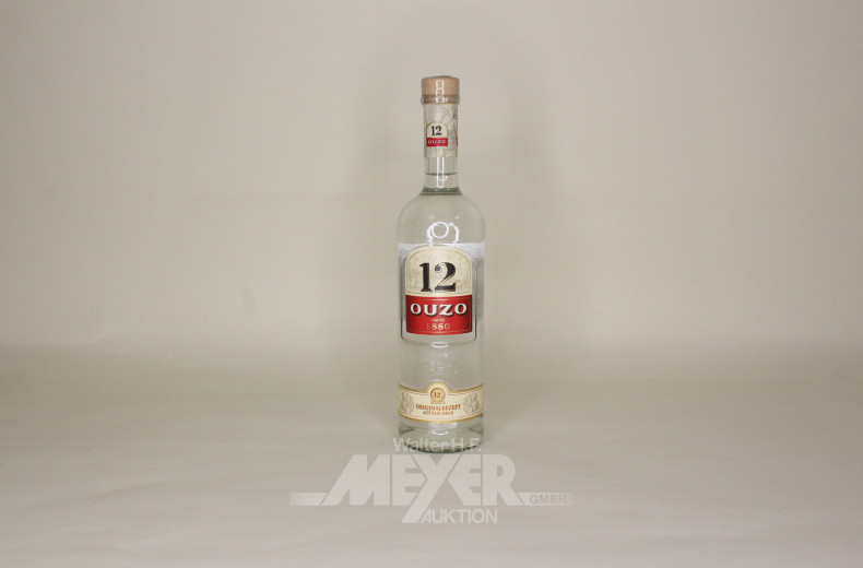 7 Flaschen Ouzo