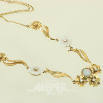 Collier, besetzt mit 5 kl. Diamanten und Opalblüten