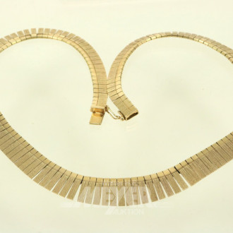 Collier, im Verlauf mit kl. Plättchen-Anhängern