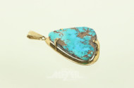 Kettenanhänger, besetzt mit 1 Türkis mit Muttergestein, Fassung in 585er GG