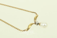 Collier, besetzt mit 1 kl. Perle und 1 kl. Diamanten