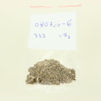 2 Kettchen (1 x beschädigt)