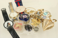 Posten Modeschmuck, u.a. Armbanduhren, Pillendose