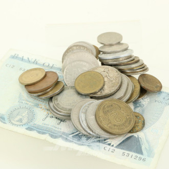 Posten Münzen und Banknoten