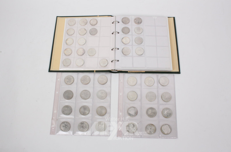 Münzalbum mit BRD 5 und 10 D-Mark