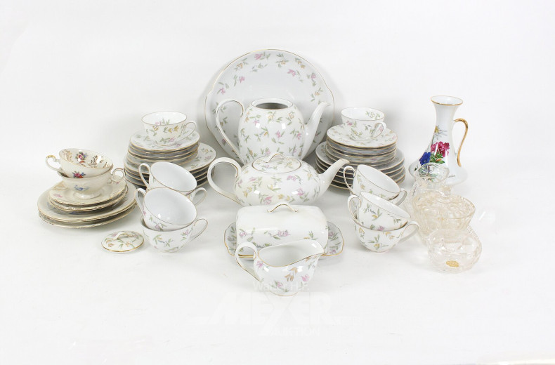 Posten Porzellan, best. aus: Kaffee- u. Teeserviceteile, Vase