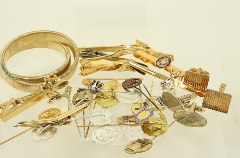 Posten Krawattenklammern und Anstecknadeln