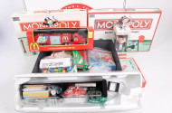 Posten versch. Monopoly Ausgaben und Monopoly Fanartikel