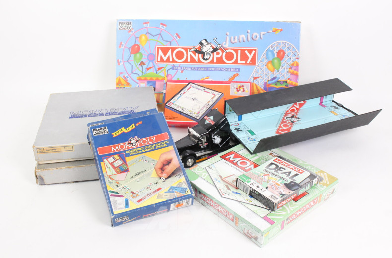 Posten div. Monopoly Ausgaben