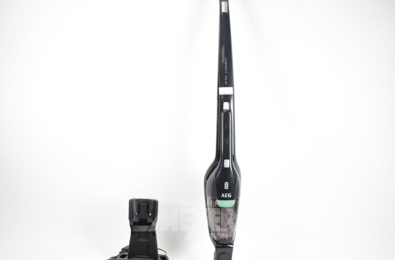 Akku-Staubsauger, schwarz