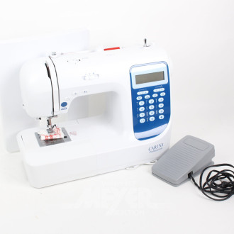 Koffer-Nähmaschine CARINA Professional