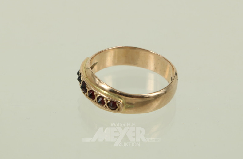 Damenring, besetzt mit 7 kl. Rubinen