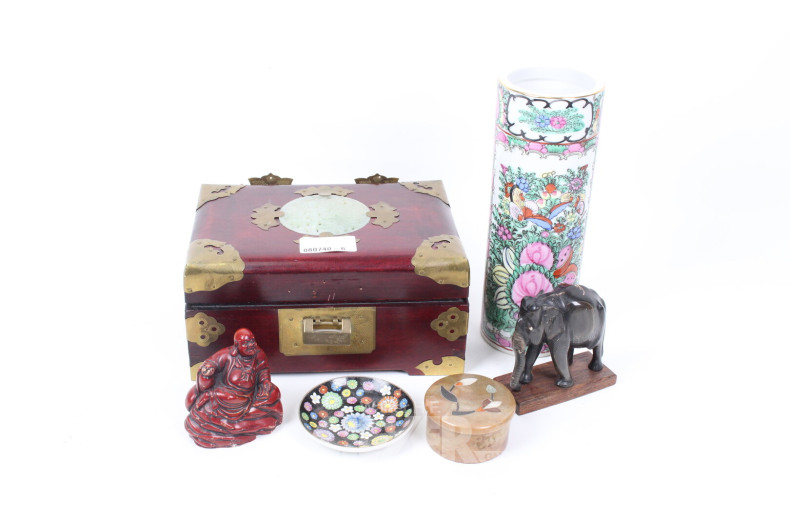 Posten Dekorationen, best. aus: