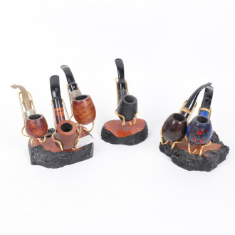 kl. Pfeiffensammlung, jw. mit Ständer (ca. 6 Stück)