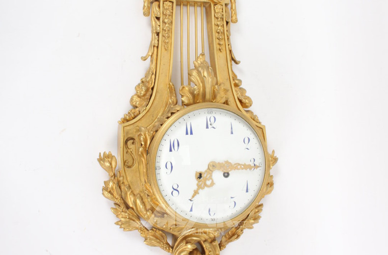 schwere Wanduhr, Bronze vergoldet