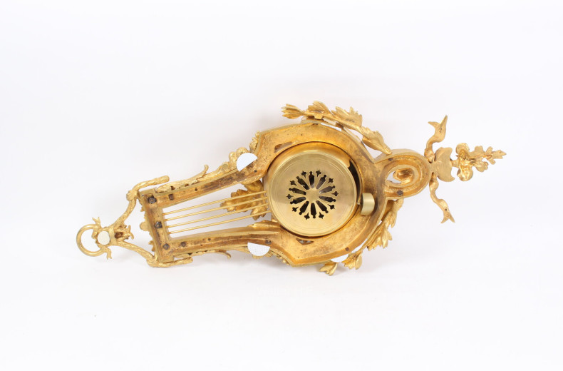 schwere Wanduhr, Bronze vergoldet