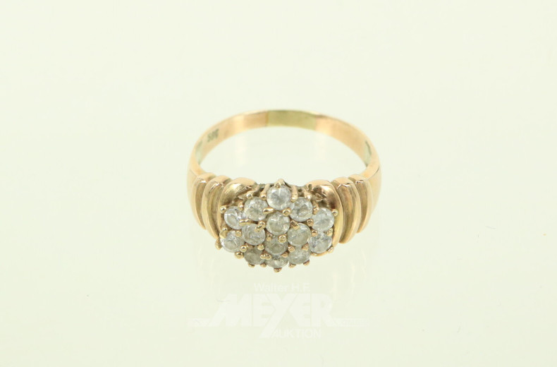 Damenring, besetzt mit kleinen farblosen Steinen