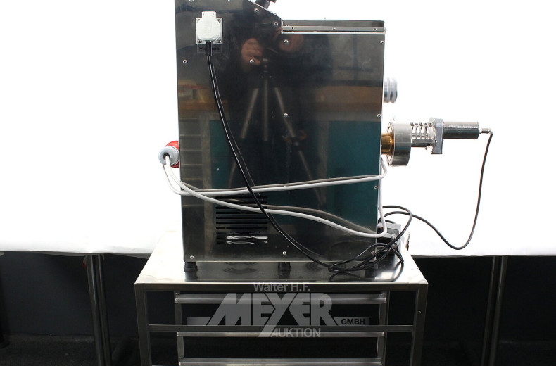 Nudelmaschine, Edelstahl, auf Gastro-Rollwagen