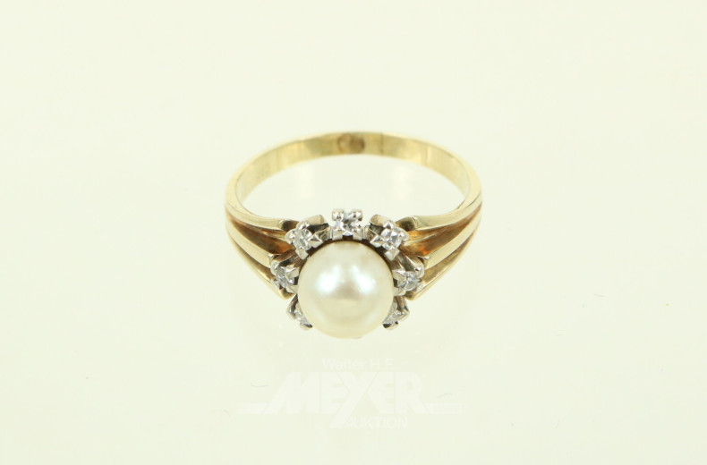 Damenring, besetzt mit 1 Zuchtperle und 6 kl. Besatz-Diamanten