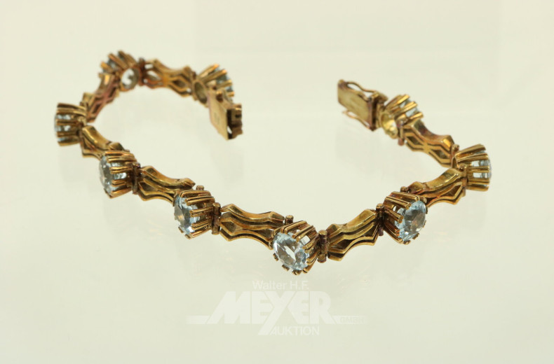 Armband, besetzt mit 9 hellblauen Farbsteinen, vermutl. Aquamarin