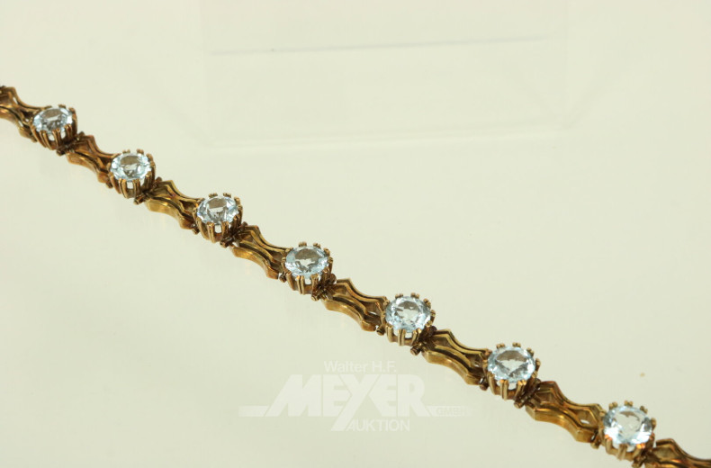 Armband, besetzt mit 9 hellblauen Farbsteinen, vermutl. Aquamarin