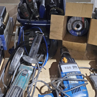 5 Handmaschinen, u.a. Elektro-Schlagschrauber, Winkelschleifmaschinen, Stichsäge, 2 x Akkuschrauber mit Akku und Ladegerät