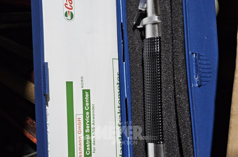 Pos. Hand- und Montagewerkzeug sowie 1 Refraktormeter