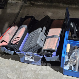 Pos. Hand- und Montagewerkzeug, u.a. Maulschlüssel, gr. Inbussschlüssel etc., 3 Kisten