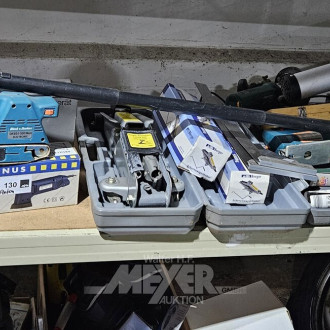 Pos. div. Handmaschinen, u.a. Elektro-Kettensäge BLACK & DECKER, Bandschleifer, Deltaschleifer, Stichsäge, Tigersäge BOSCH, Oberfräse BOSCH