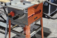 kl. Tischkreissäge auf Montagebock, mit 3 Sägeblättern