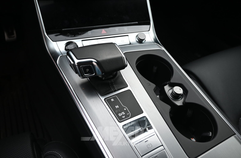 Audi A6 Avant 55 TFSI e-quattro S tronic Sport, daytona grau pearleffekt