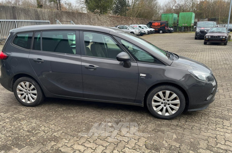 Opel Zafira Tourer Active, grau