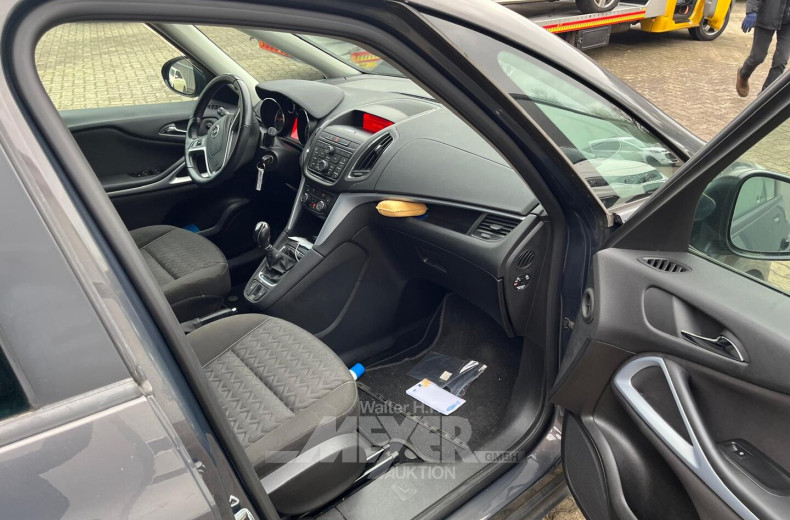 Opel Zafira Tourer Active, grau