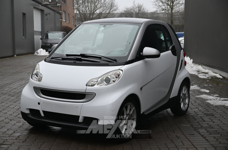 Smart fortwo Coupé MHD, weiß