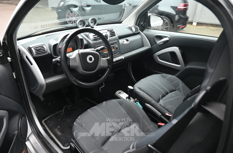 Smart fortwo Coupé MHD, weiß
