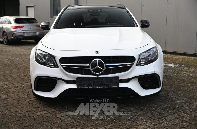 Mercedes-Benz E 63 AMG 4Matic+ T 9G-Tronic, polar white
