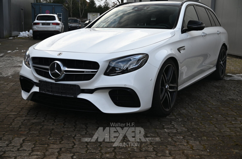 Mercedes-Benz E 63 AMG 4Matic+ T 9G-Tronic, polar white