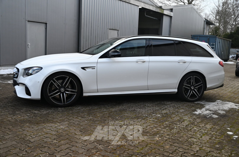 Mercedes-Benz E 63 AMG 4Matic+ T 9G-Tronic, polar white