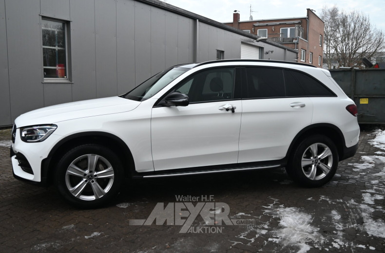 Mercedes-Benz GLC 300de 4Matic 9G-Tronic AMG line, polar white